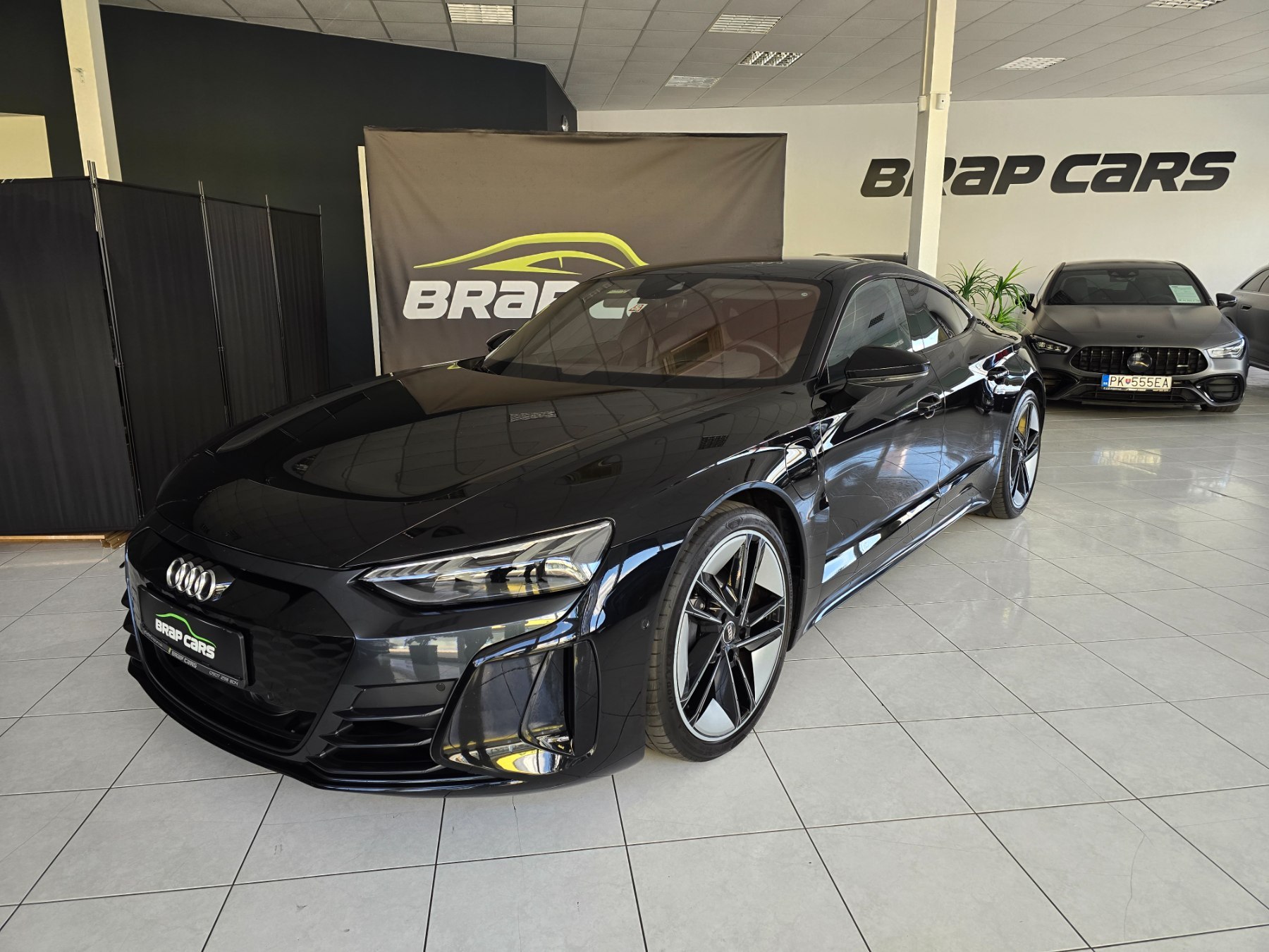 Audi e-tron