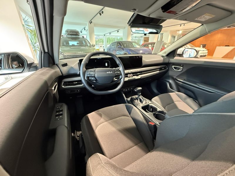 Kia K4 HB