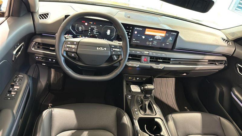 Kia K4 HB