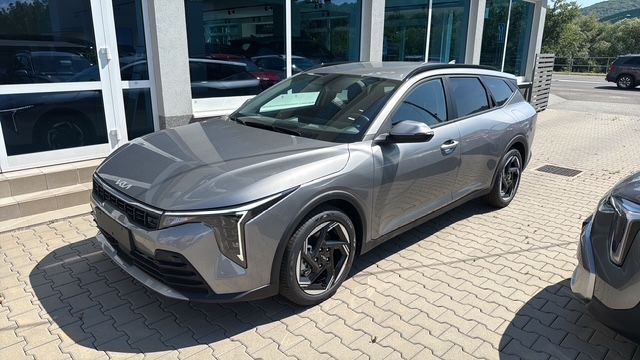 Kia K4 SW