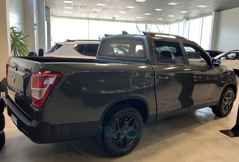 KGM Nové MUSSO Grand