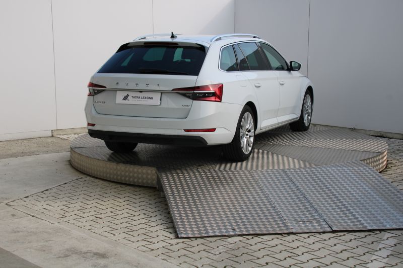Škoda Superb Combi