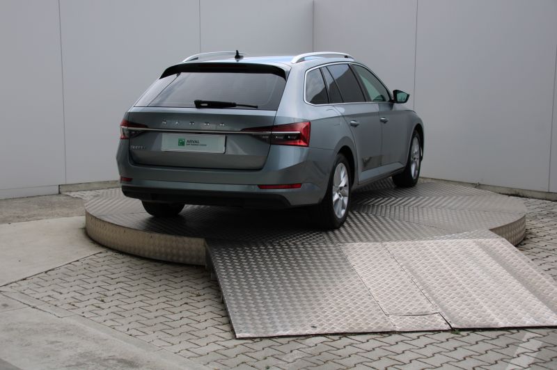 Škoda Superb Combi