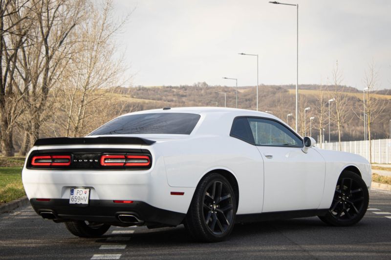 Dodge Challenger