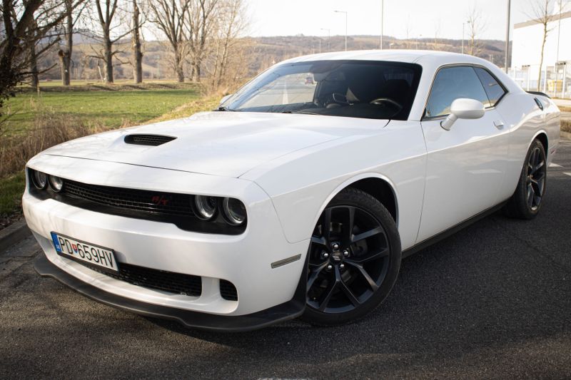 Dodge Challenger