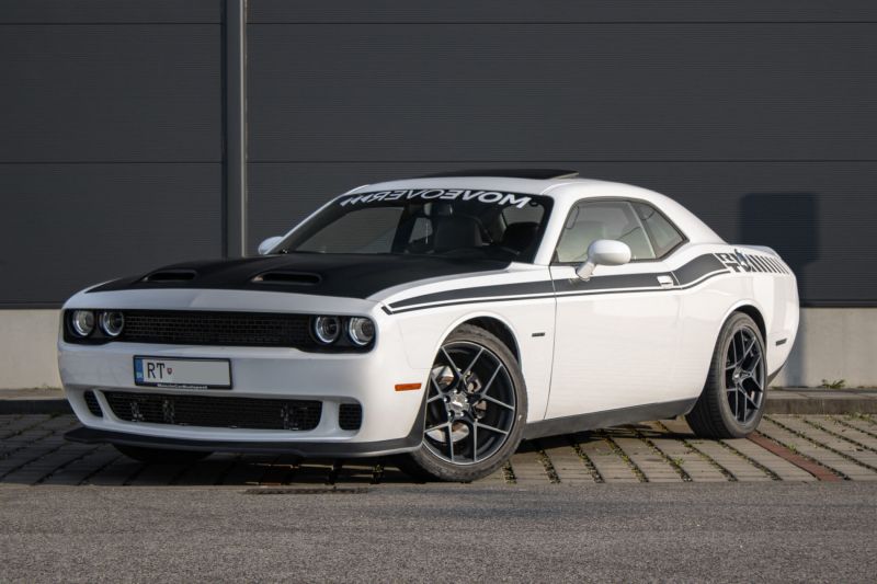 Dodge Challenger