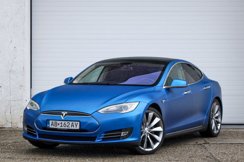 Tesla Model S
