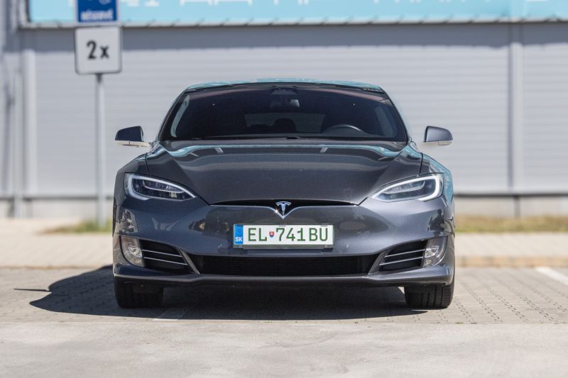 Tesla Model S