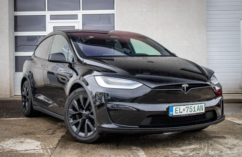 Tesla Model X