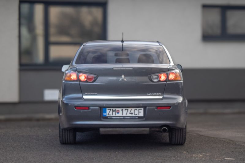 Mitsubishi Lancer