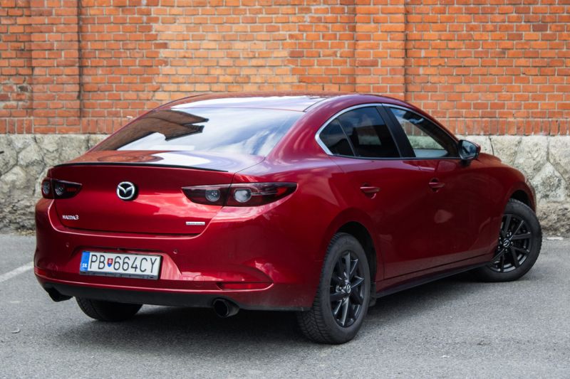 Mazda 3