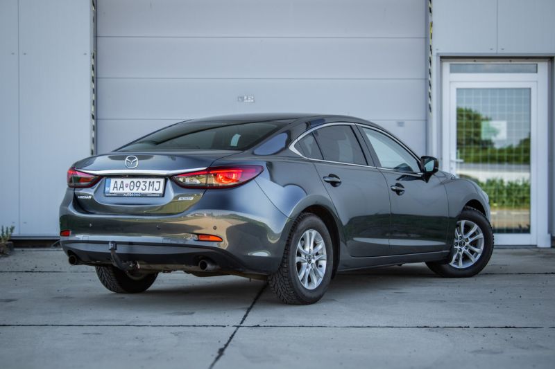Mazda 6