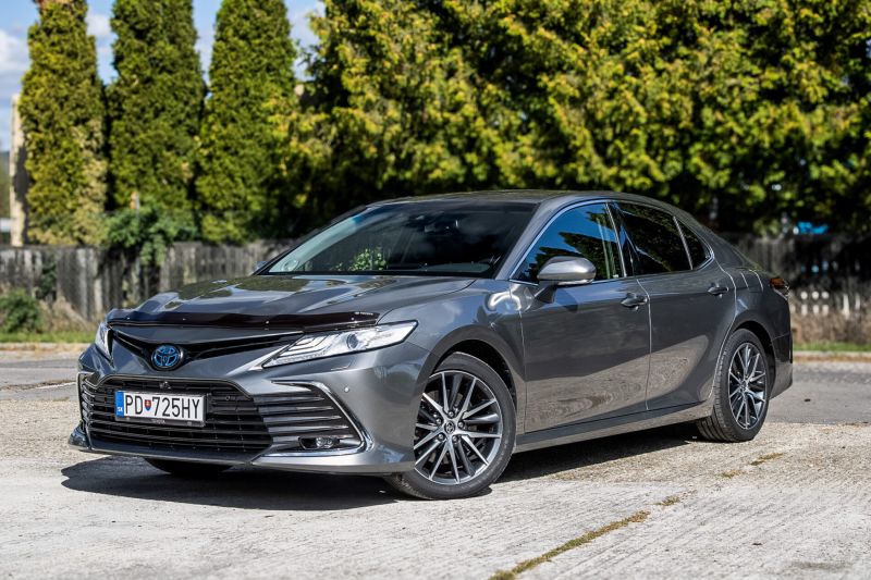 Toyota Camry 2021 na predaj