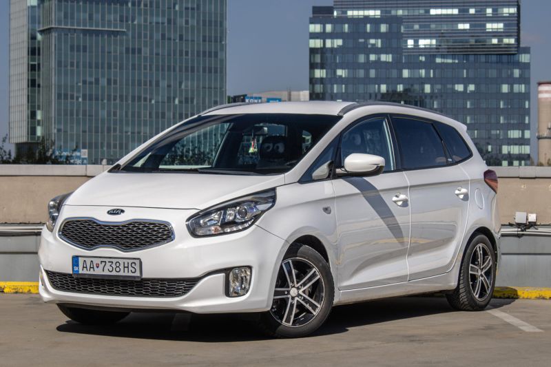 Kia Carens
