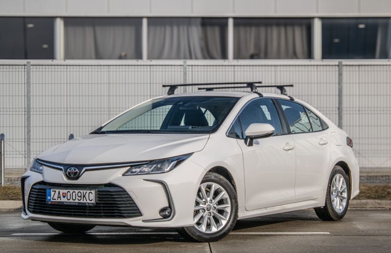 Toyota Corolla sedan