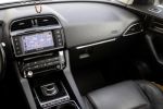 Jaguar F-Pace 2017 na predaj – fotografia 30