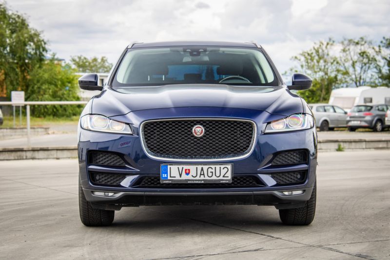 Jaguar F-Pace