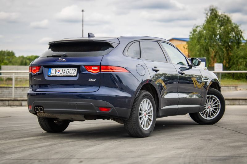 Jaguar F-Pace