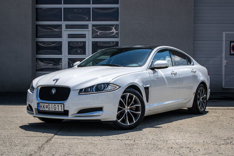 Jaguar XF