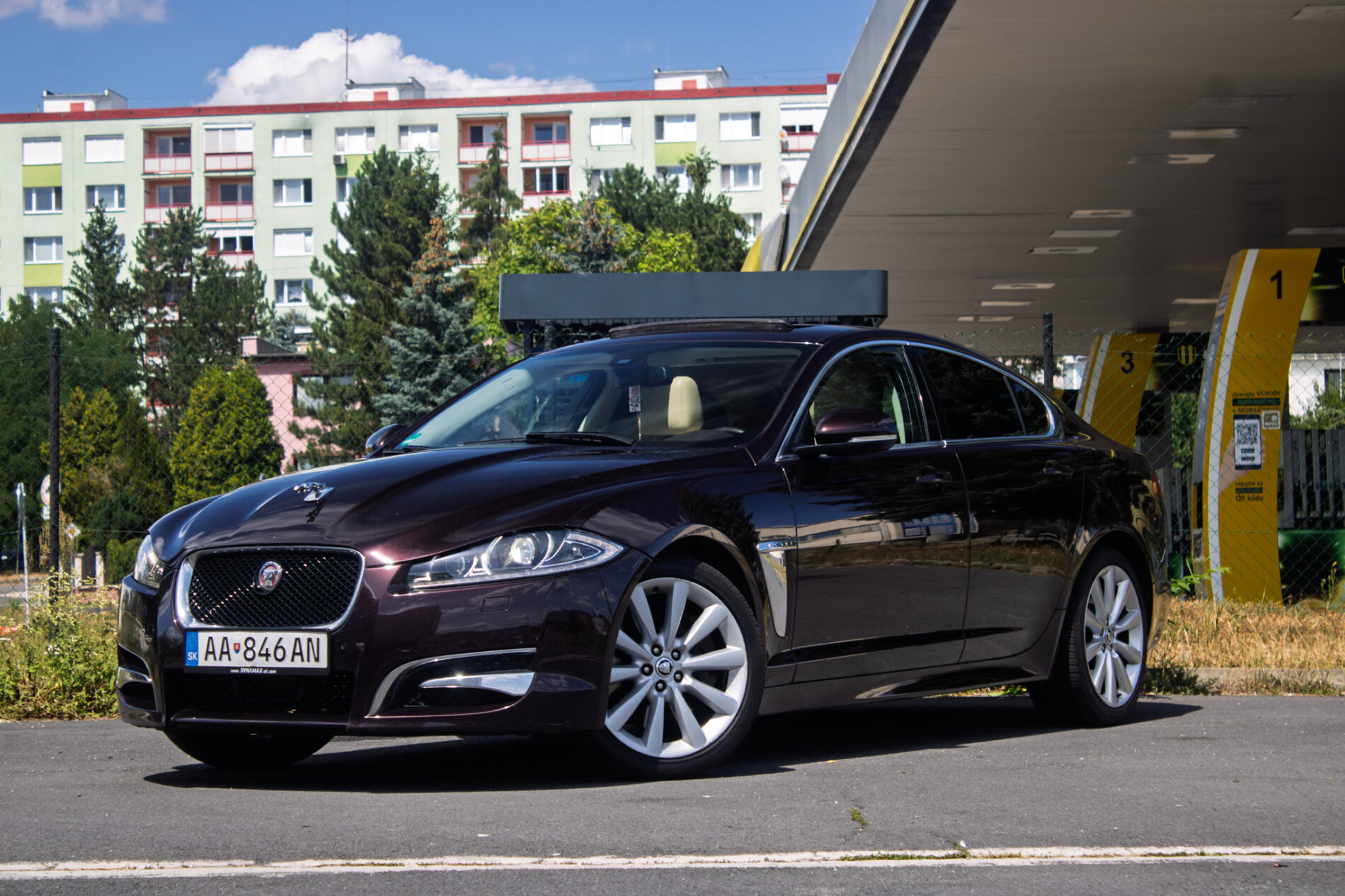 Jaguar XF