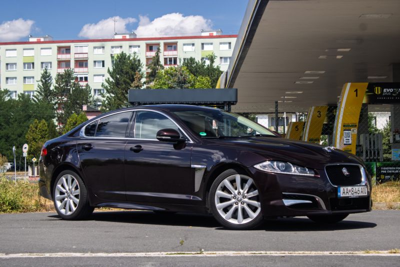 Jaguar XF