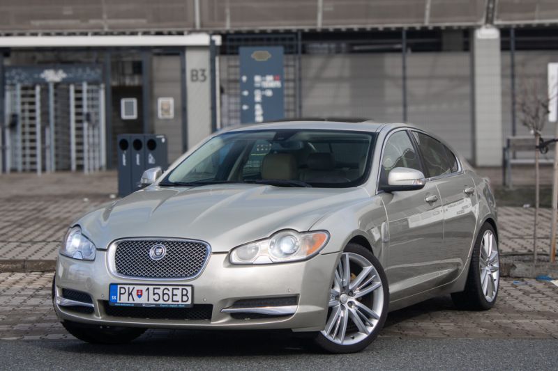 Jaguar XF