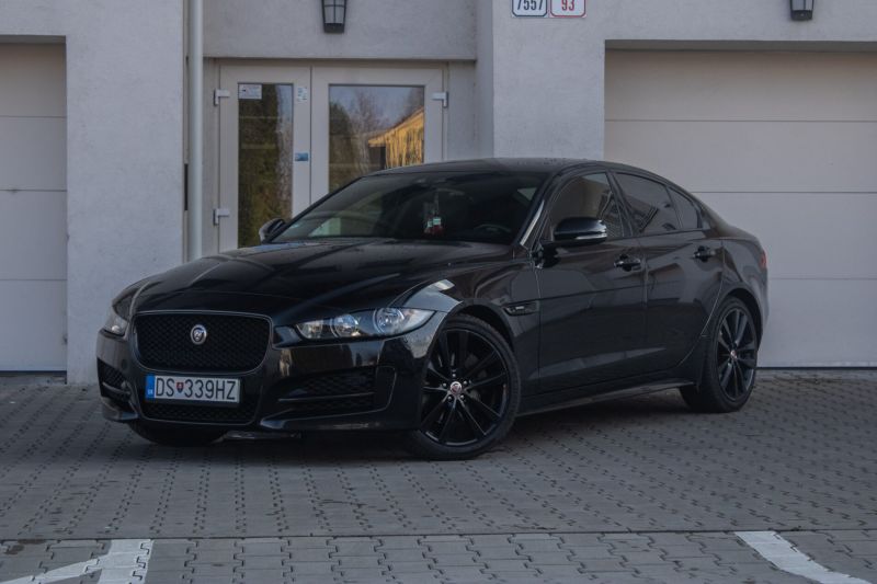 Jaguar XE