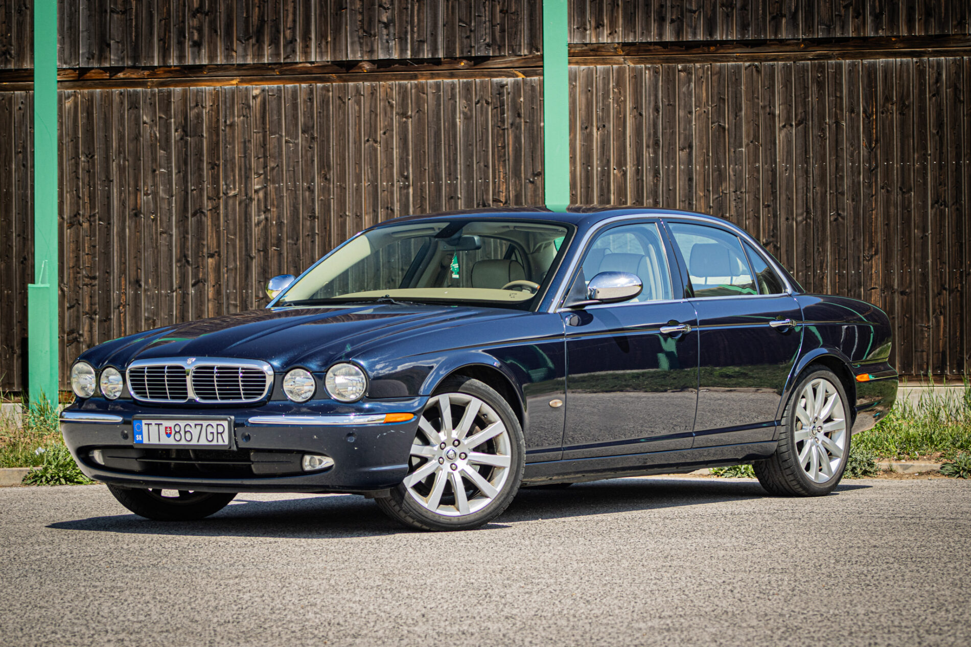 Jaguar XJ