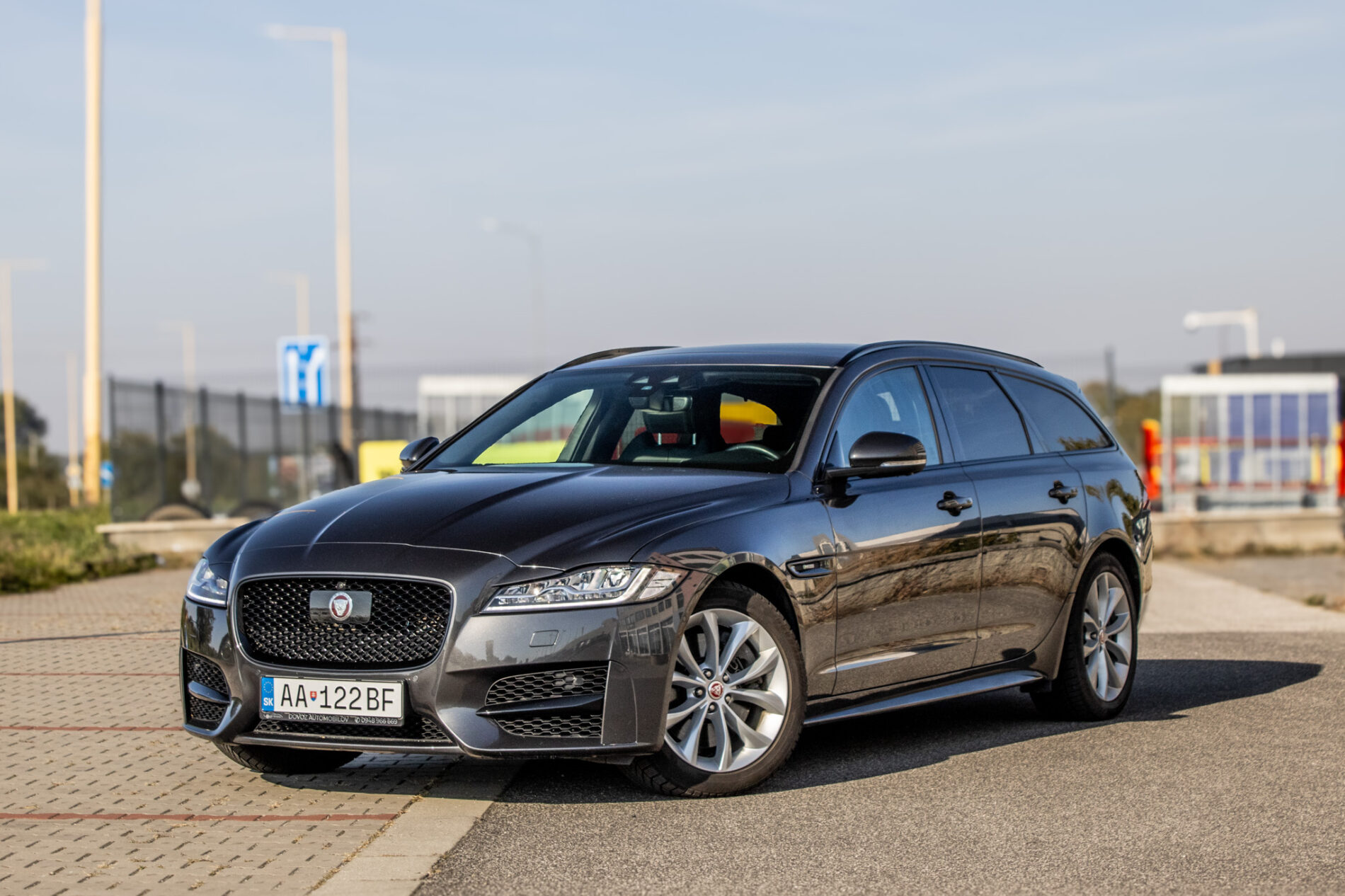 Jaguar XF