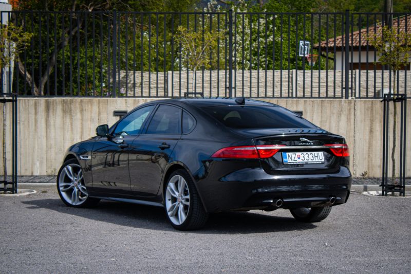 Jaguar XF