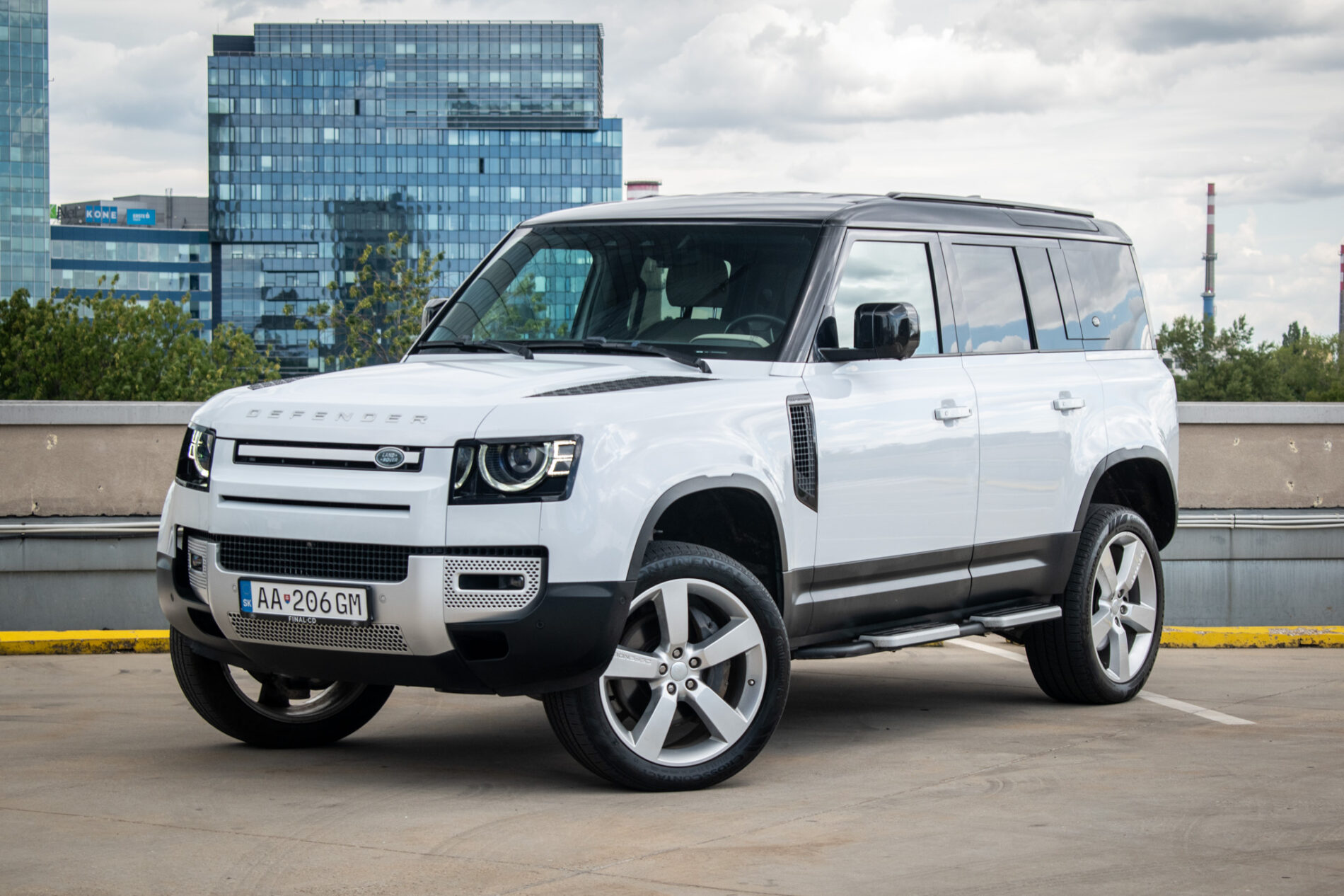 Land Rover Defender