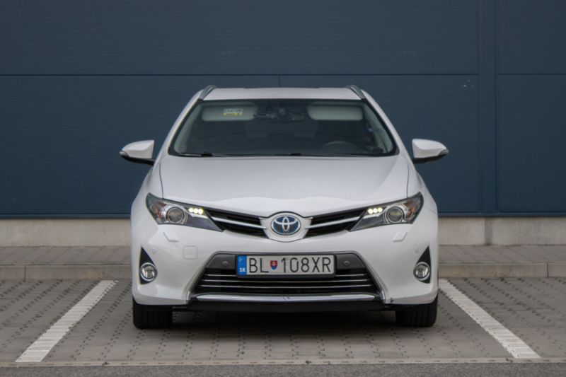 Toyota Auris Touring Sports