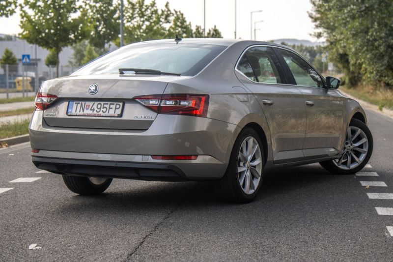 Škoda Superb