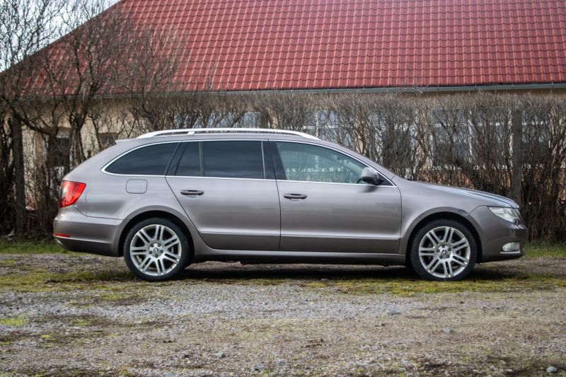Škoda Superb Combi
