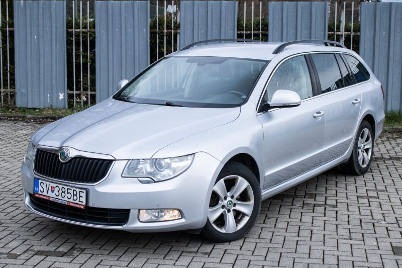 Škoda Superb Combi