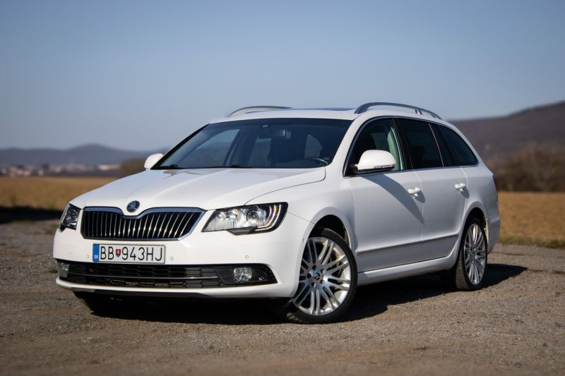 Škoda Superb Combi