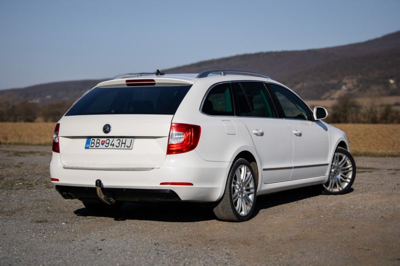 Škoda Superb Combi