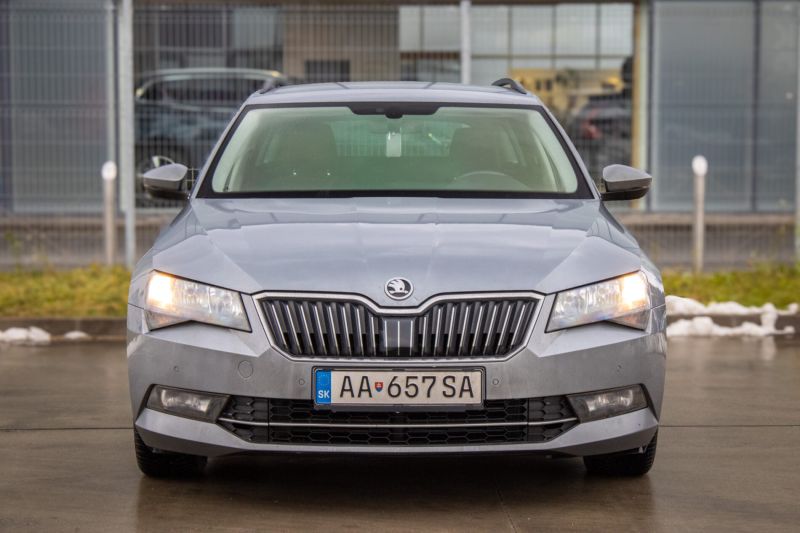 Škoda Superb Combi