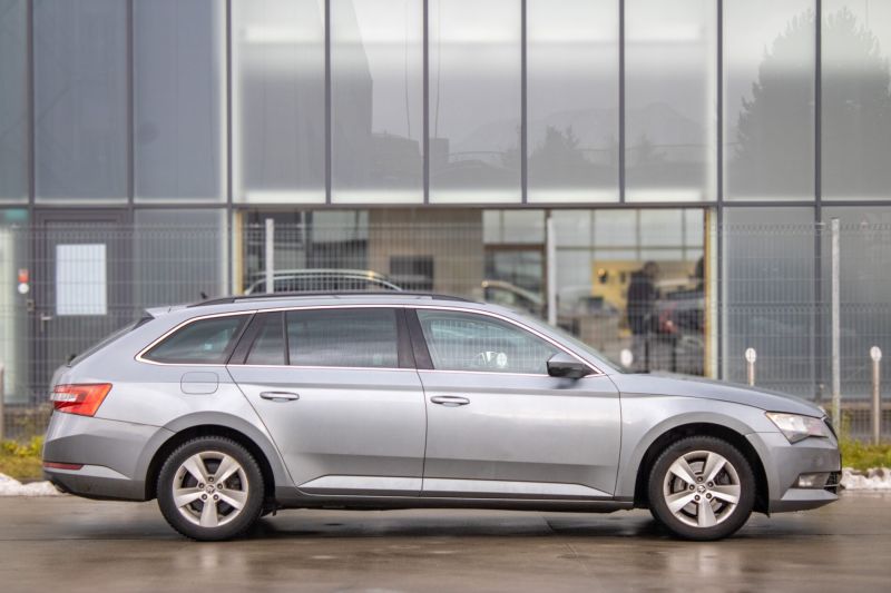 Škoda Superb Combi