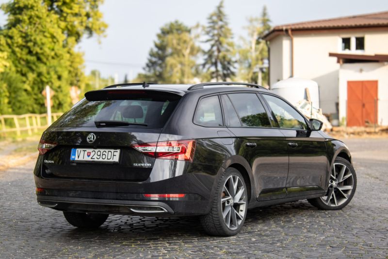 Škoda Superb Combi