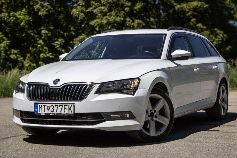 Škoda Superb Combi