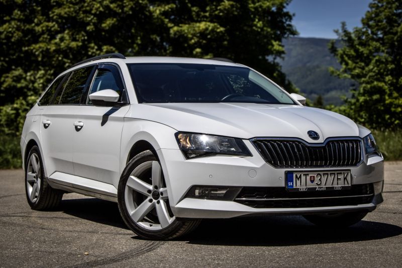 Škoda Superb Combi
