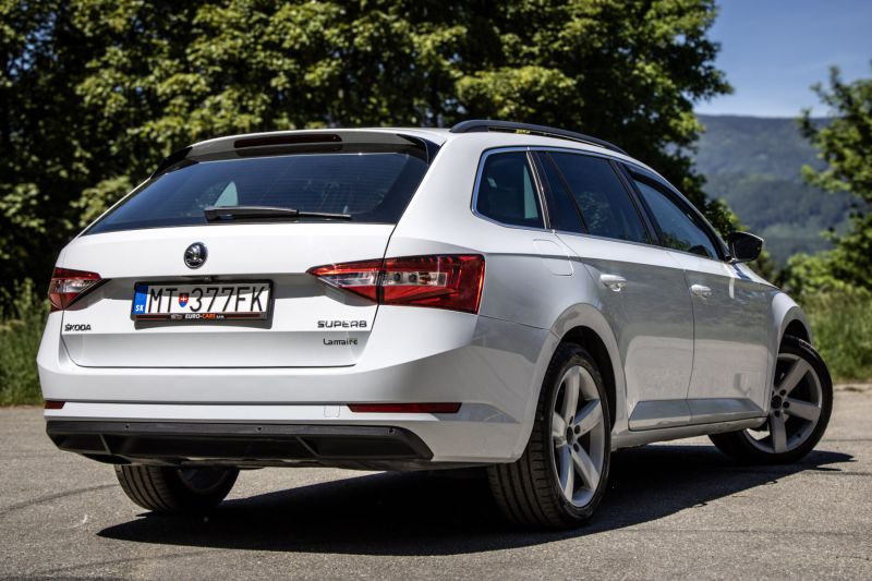 Škoda Superb Combi