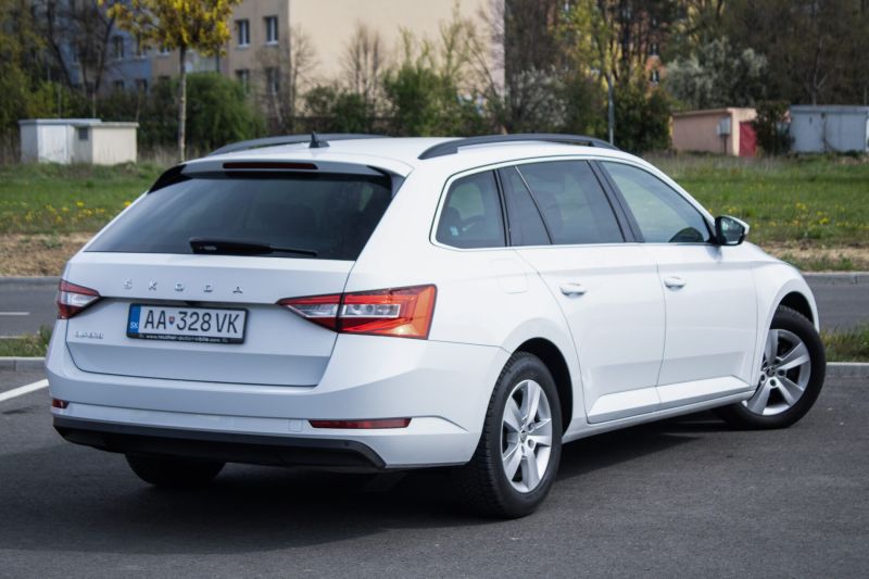 Škoda Superb Combi