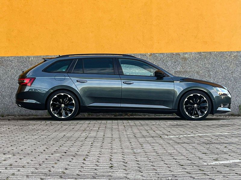 Škoda Superb Combi