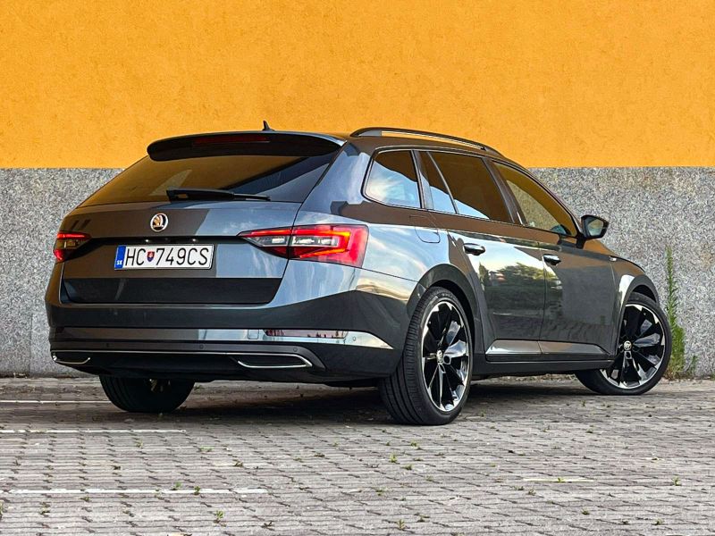 Škoda Superb Combi