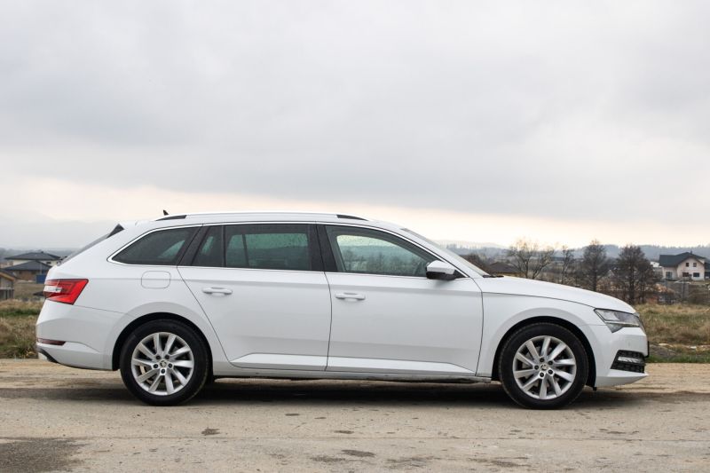 Škoda Superb Combi
