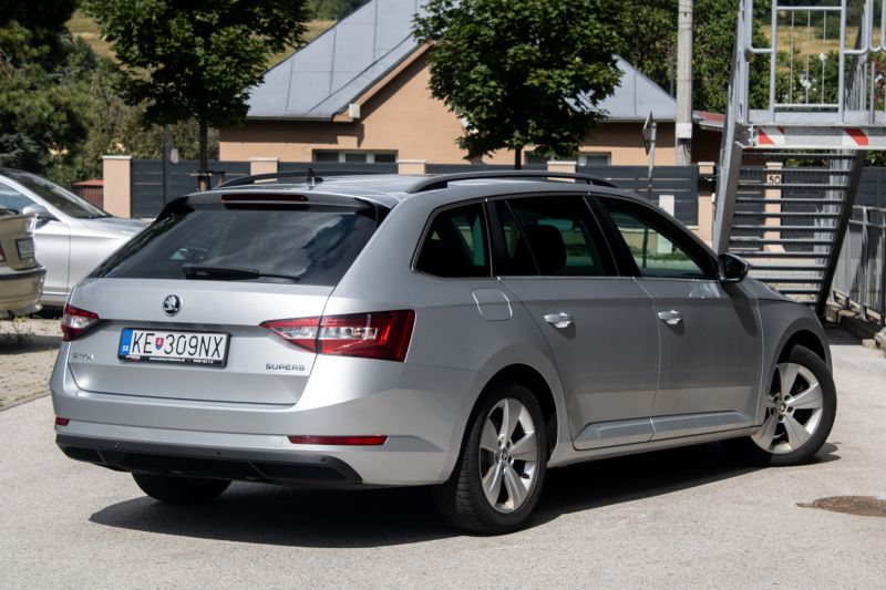 Škoda Superb Combi
