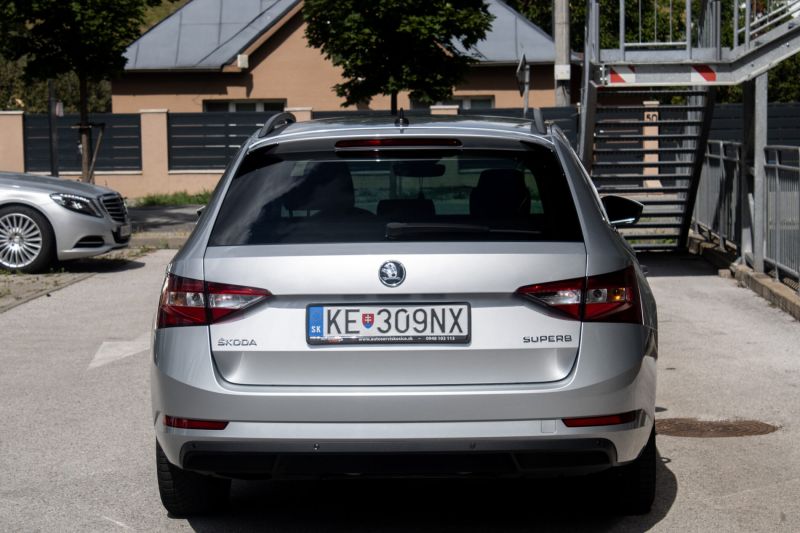 Škoda Superb Combi