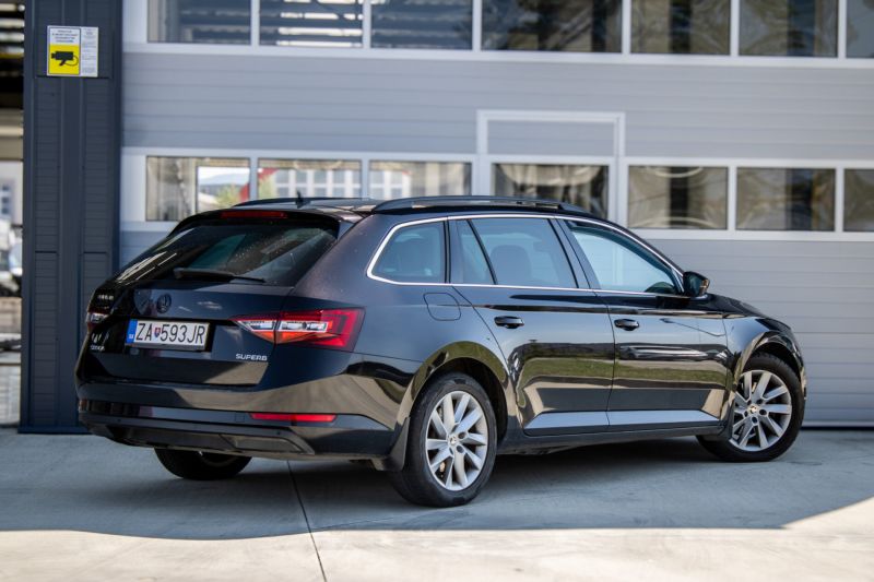 Škoda Superb Combi